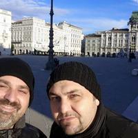 I fratelli imprenditori Andrea e Massimiliano Scarafoni in un selfie