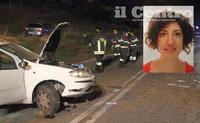 L'auto della ragazza distrutta dopo l'incidente, nel riquadro Valentina Fiordigigli, la vittima (foto Raniero Pizzi)