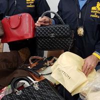 Alcune borse contraffatte sequestrate dalla Finanza