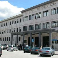 Il palazzo di giustizia di Sulmona