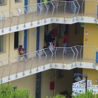 L'hotel Felicioni che ospita i migranti a Roseto