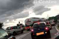 L'ex Superstrada bloccata dal traffico dopo l'incidente mortale (Antonio Oddi)