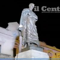 La nuova statua di Ovidio in piazza XX Settembre