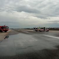 La pista dell'aeroporto d'Abruzzo con alcuni dei mezzi impegnati durante l'esercitazione