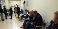 Pazienti in attesa al Pronto soccorso dell'ospedale di Pescara