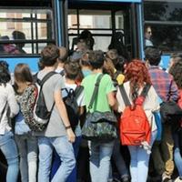 Autobus di studenti pendolari