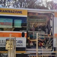 Un'ambulanza medicalizzata della Asl di Pescara