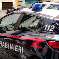 Un'auto dei carabinieri: storie di mariti violenti a Cepagatti e Montesilvano