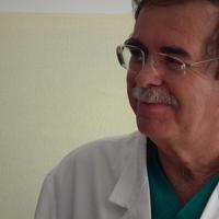 Il professor Ettore Cianchetti, ex primario di Senologia a Ortona