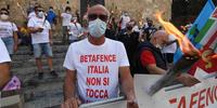Una recente protesta a Teramo dei lavoratori Betafence Italia