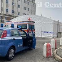 L'ospedale di Avezzano con la tensostruttura al Pronto soccorso