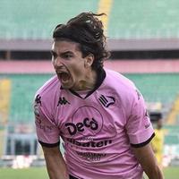 Nicola Rauti con la maglia del Palermo, dove ha giocato nella scorsa stagione in prestito dal Torino