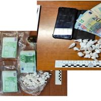 Droga e contanti sequestrati durante le indagini