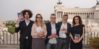 Gli autori finbalisti del Premio Campiello, al centro l'abruzzese Fabio Bacà