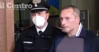 Cristiano De Vincentiis esce dal tribunale scortato dai carabinieri