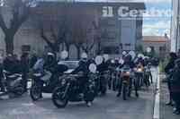 Motociclisti e palloncini bianchi ai funerali svolti nel primo pomeriggio a San Salvo (g.daccò)