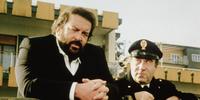 Bud Spencer (commissario Rizzo) e l'indimenticato Enzo Cannavale nel ruolo del maresciallo Caputo in un film su Piedone lo sbirro (Piedone d'Egitto)