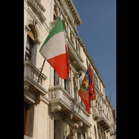 Comunicato Stampa: Inaugurata a palazzo Ferro Fini, “Grand Hotel Venezia, da albergo da sogno a sede istituzionale”