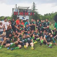 La gioia della formazione de L'Aquila Rugby Club dopo la vittoria sulla Valsugana Padova