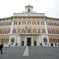 Il palazzo di di Montecitorio a Roma sede della Camera dei deputati