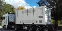 Il camion diretto ai laboratori di fisica nucleare del Gran Sasso per la prova del trasporto di materiale radiattivo