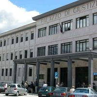 La sede del tribunale di Sulmona