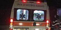 Un'ambulanza del servizio di emergenza 118 intervenita sul luogo dell'incidente