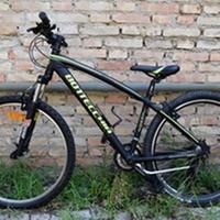 La bici Mtb Bottecchia rubata al civico 141 di via Firenze