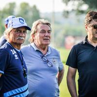 L'allenatore del Pescara Bepi Pillon, il direttore tecnico Giorgio Repetto e il presidente Daniele Sebastiani