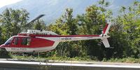 Un elicottero dei vigili del fuoco utilizzato per le ricerche del turista scomparso a Caramanico