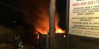 L'incendio nel deposito della ditta Faber di Città Sant'Angelo
