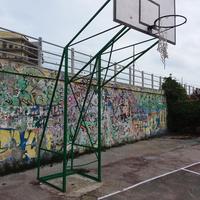 Il campetto di basket ex Fea, in via Boccaccio, a Montesilvano