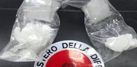 La cocaina trovata dai carabinieri addosso al 36enne albanese