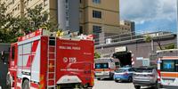 I vigili del fuoco all'ospedale (foto di Giampiero Lattanzio)