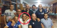Emanuele Anzini, 41 anni, in una foto di gruppo: il carabiniere di Sulmona è morto a Terno d'Isola