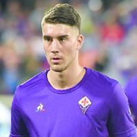 L'attaccante serbo della Fiorentina Dusan Vlahovic, 19 anni