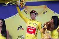 Giulio Ciccone, di Brecciarola (Chieti), con la maglia gialla di leader del Tour de France