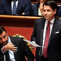 Crisi di governo: il presidente del Consiglio Conte e Matteo Salvini al Senato