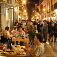 Locali di Pescara con i tavoli all'aperto