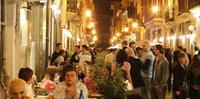 Locali di Pescara con i tavoli all'aperto
