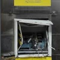 Bancomat danneggiato dall'esplosione (foto d'archivio)