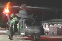 L'elicottero dell'Aeronautica abilitato al volo notturno impiegato nelle ricerche