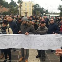 La protesta a Silvi (foto di Luciano Adriani)