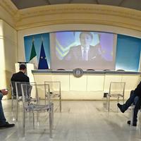 La videoconferenza del presidente del Consiglio Giuseppe Conte