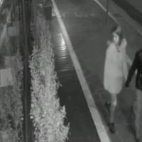 I due fidanzati ripresi dalla telecamera di sorveglianza