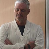 Il professor Jacopo Vecchiet, primario della clinica Malattie infettive dell'ospedale Santissima Annunziata di Chieti