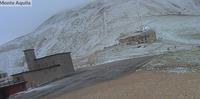 La neve a Campo Imperatore da una delle webcam del Gran Sasso