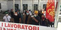 La protesta dei lavoratori della Veco (foto di Luciano Adriani)