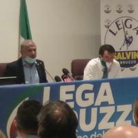 Matteo Salvini all'Emiciclo con i dirigenti della Lega (foto di Raniero Pizzi)