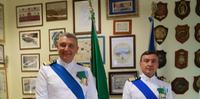 A sinistra il nuovo comandante della direzione marittima di Pescara, Salvatore Minervino. A fianco il predecessore, Donato De Carolis